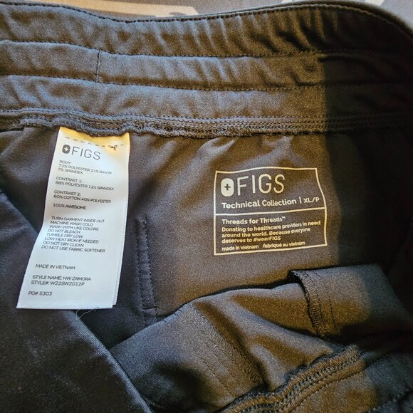 Figs Black Zamora™ High Waisted - Petite Jogger Scrub Pants XL - Black - petite - Picture 7 of 13